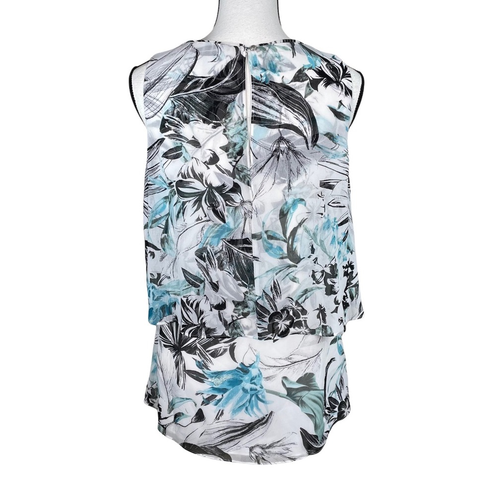 White House Black Market Blue Floral Blouse - Picture 3 of 7